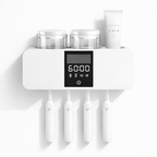 UV Sterilisator für Zahnbürsten von DentalHealthLabs in Weiß mit 4 Slots frontalperspektive